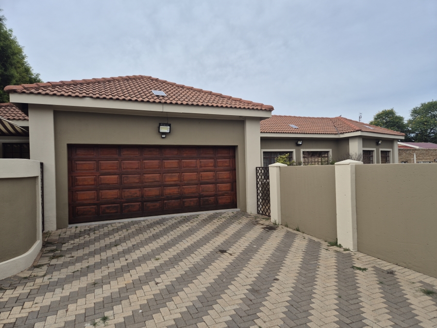 3 Bedroom Property for Sale in Doringkruin North West